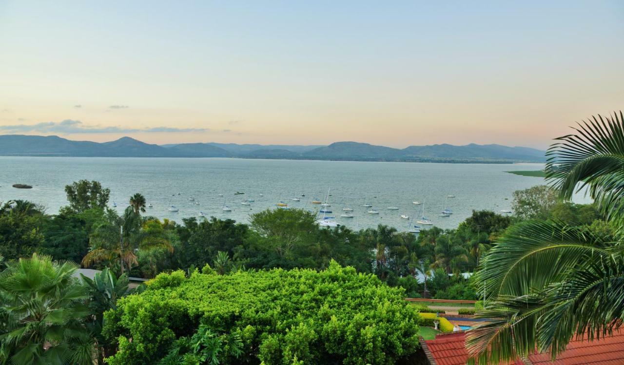 Stirling Manor Boutique Guest House Hartbeespoort Exterior foto